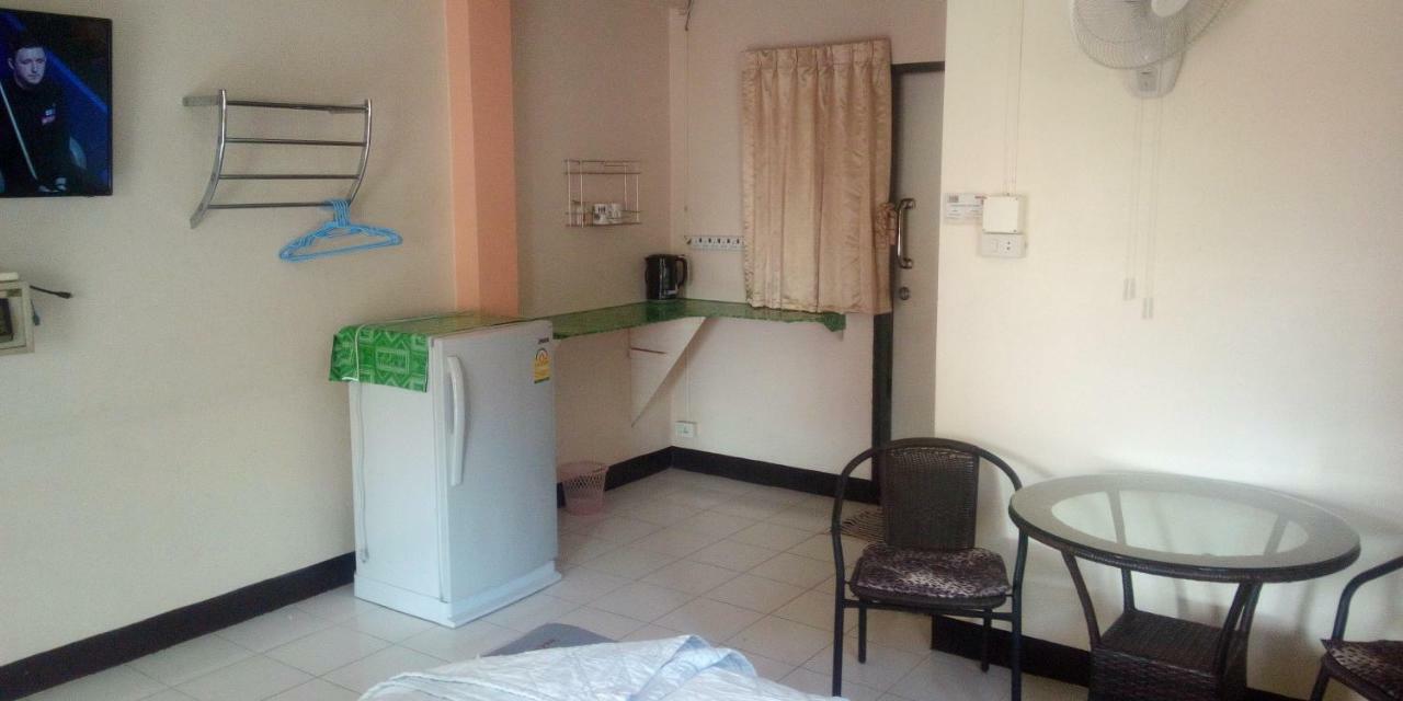 M & A Guesthouse HHQ Extérieur photo
