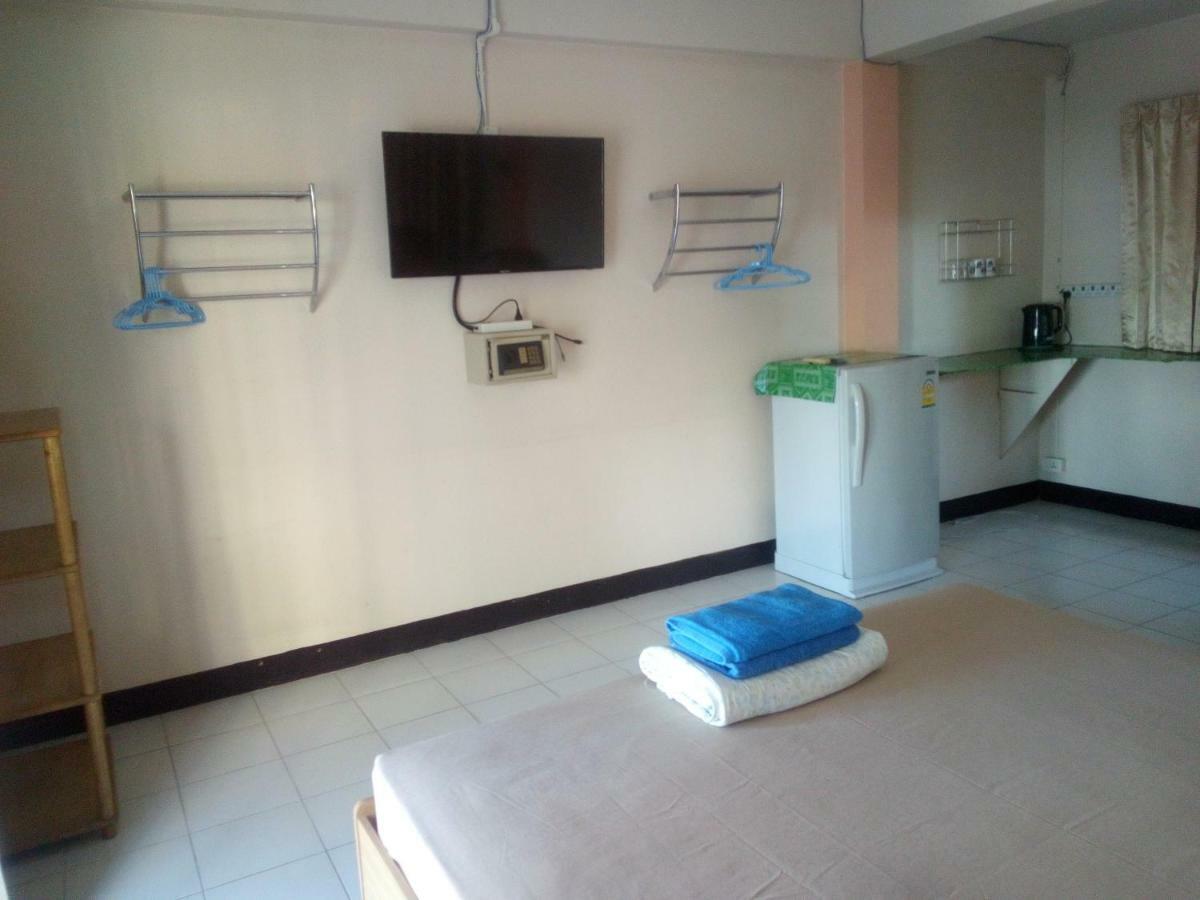M & A Guesthouse HHQ Extérieur photo
