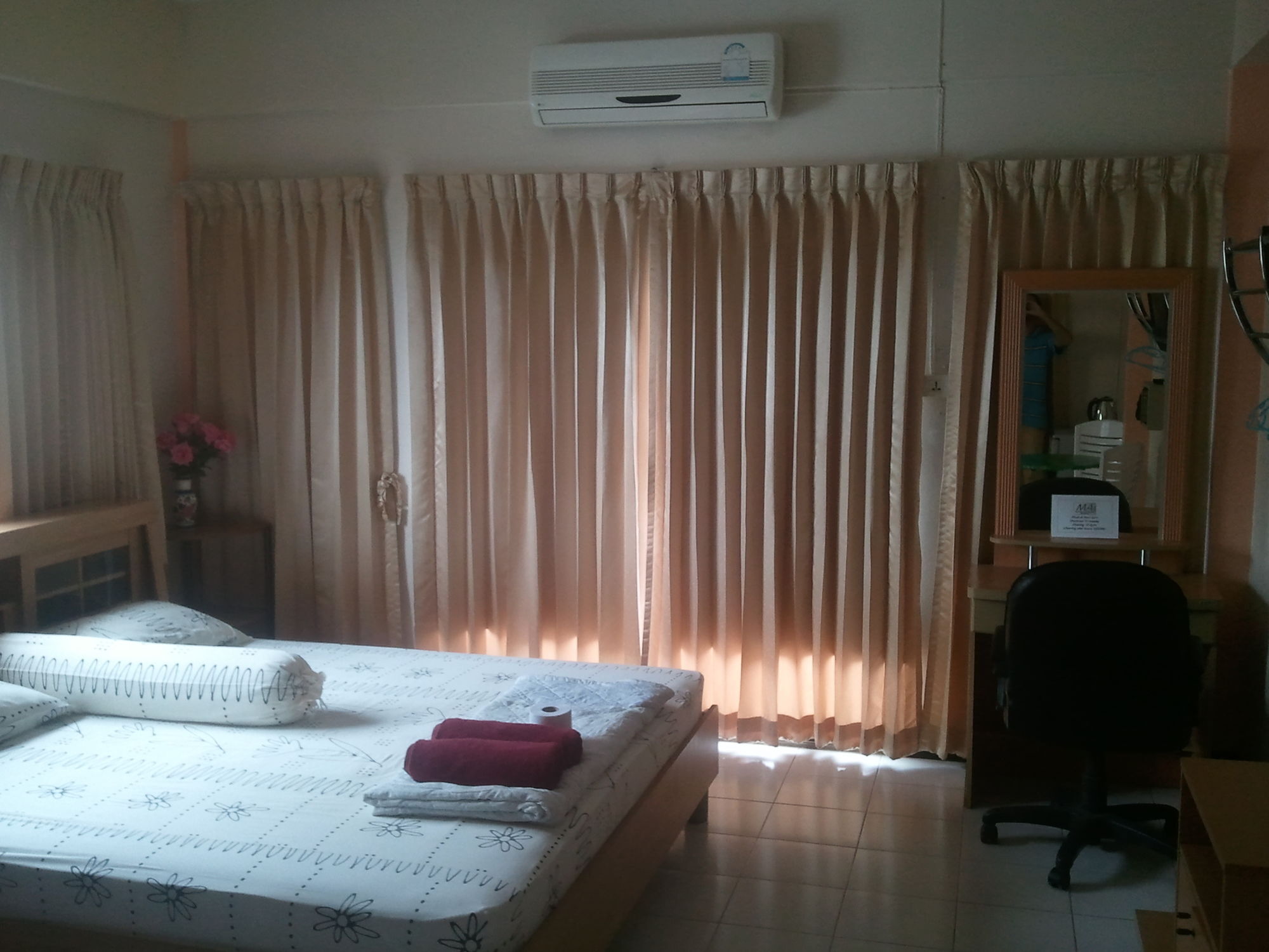 M & A Guesthouse HHQ Extérieur photo